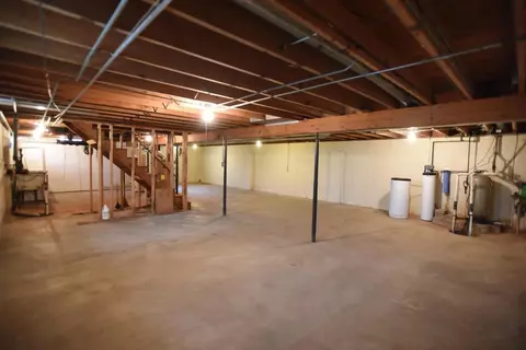 9021 Lee Pl, Crown Point, IN 46307 photo 9