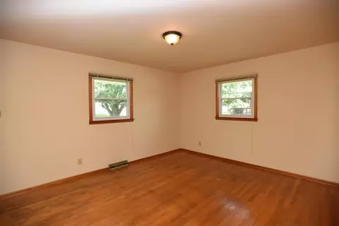 9021 Lee Pl, Crown Point, IN 46307 photo 6
