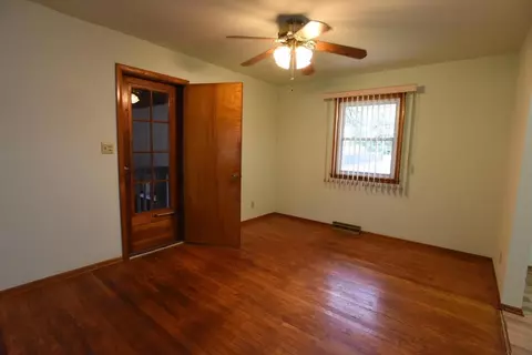 9021 Lee Pl, Crown Point, IN 46307 photo 5