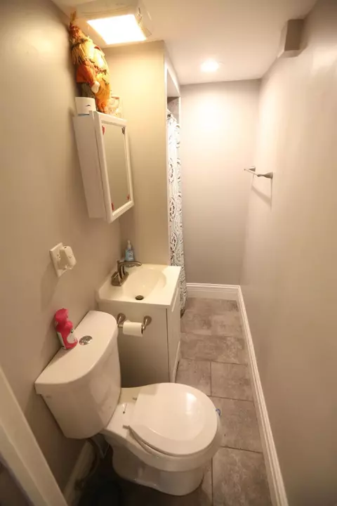 548 Vanderburg St, Gary, IN 46403 photo 14