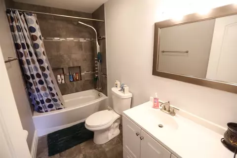 548 Vanderburg St, Gary, IN 46403 photo 7