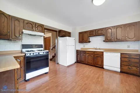 1017 Heather Ln, Munster, IN 46321 photo 6