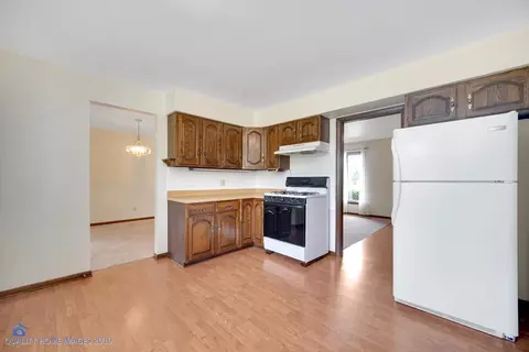 1017 Heather Ln, Munster, IN 46321 photo 7