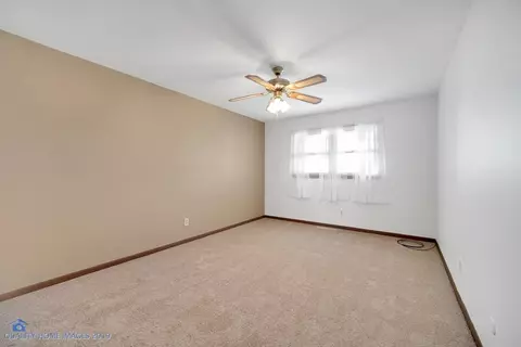 1017 Heather Ln, Munster, IN 46321 photo 10