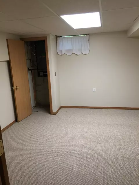 8660 Patterson St, Saint John, IN 46373 photo 23