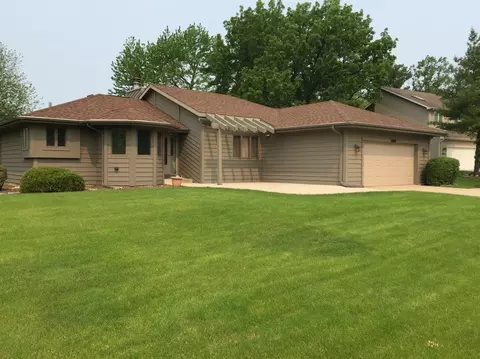 8660 Patterson St, Saint John, IN 46373 photo 2