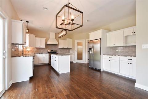 830 Estelle Ln, Crown Point, IN 46307 photo 5