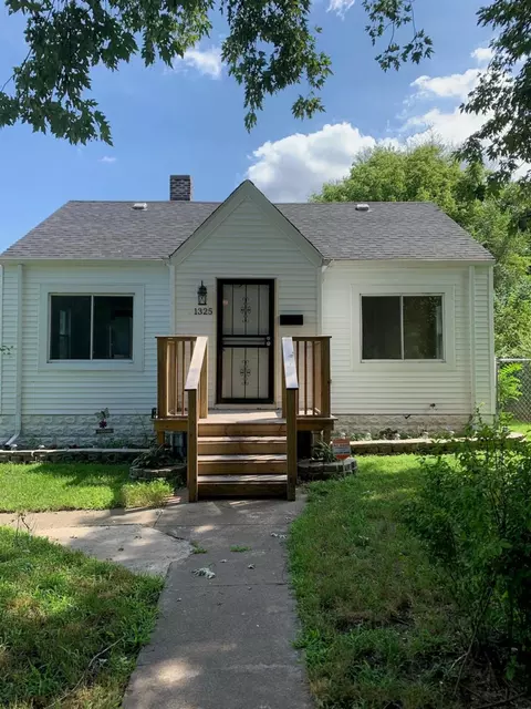 1325 Taney Pl, Gary, IN 46404 photo 2