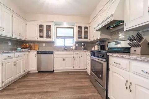 4219 Augusta Dr, Crown Point, IN 46307 photo 5