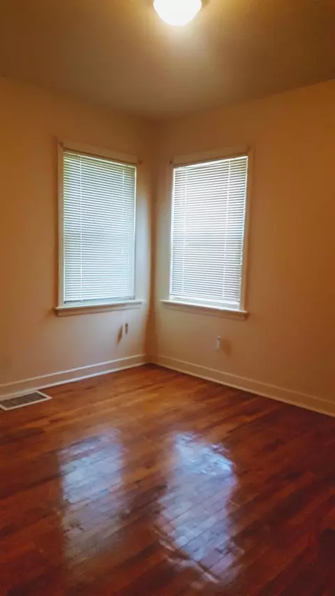 662 Illinois St, Gary, IN 46402 photo 4
