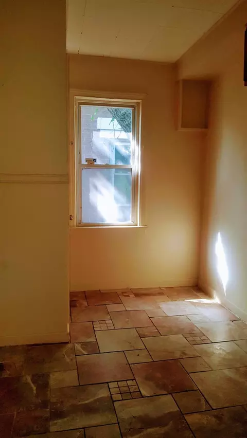 662 Illinois St, Gary, IN 46402 photo 7