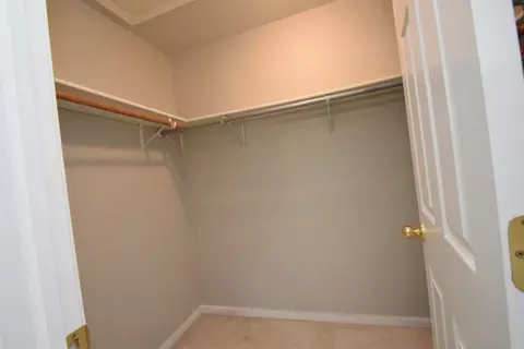 1239 Fox Hollow Dr, Porter, IN 46304 photo 9