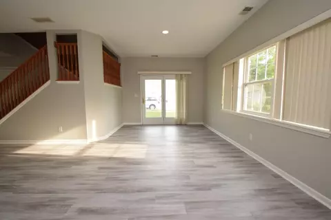 1239 Fox Hollow Dr, Porter, IN 46304 photo 5