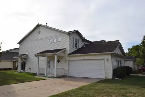 1239 Fox Hollow Dr, Porter, IN 46304 photo 1