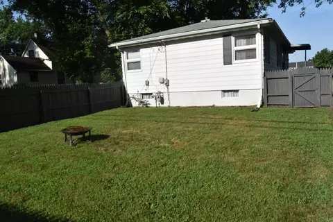 505 E Lake St, Griffith, IN 46319 photo 6