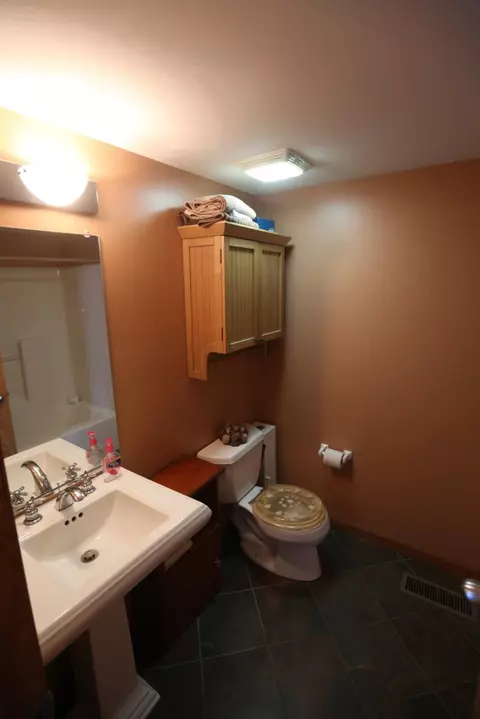 8405 Oak Ave, Gary, IN 46403 photo 19