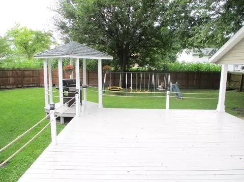 105 Pine Ct, Hebron, IN 46341 photo 4
