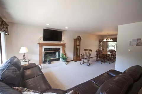 8533 Garfield Ave, Munster, IN 46321 photo 4