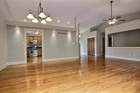 2500 Camelot Dr, Dyer, IN 46311 photo 13