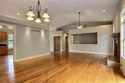 2500 Camelot Dr, Dyer, IN 46311 photo 9