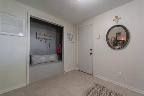 961 Apache Ct, Crown Point, IN 46307 photo 3