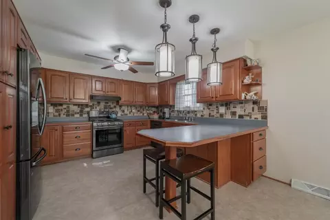 961 Apache Ct, Crown Point, IN 46307 photo 11