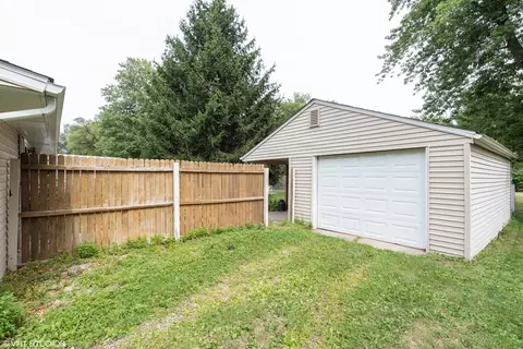 215 Arrowhead Trl, Porter, IN 46304 photo 13