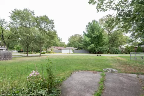 215 Arrowhead Trl, Porter, IN 46304 photo 16