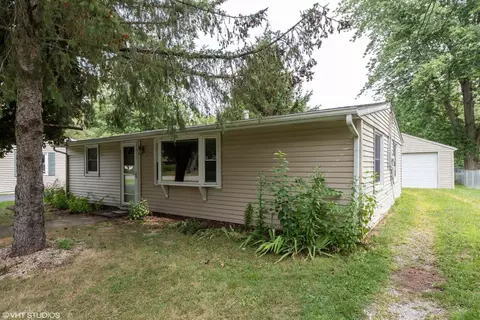 215 Arrowhead Trl, Porter, IN 46304 photo 1