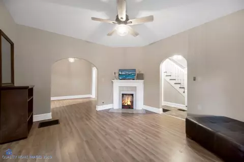 233 Ellsworth St, Gary, IN 46404 photo 9