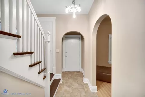 233 Ellsworth St, Gary, IN 46404 photo 11