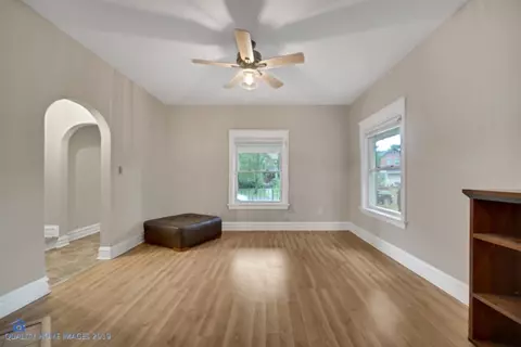 233 Ellsworth St, Gary, IN 46404 photo 8
