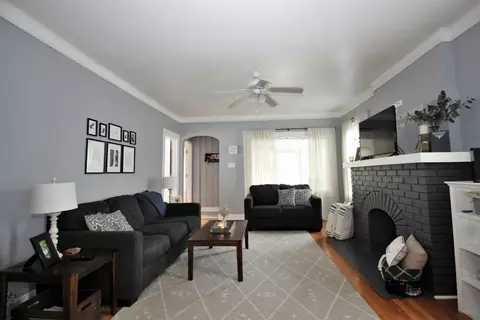 251 Humpfer St, Hammond, IN 46324 photo 5
