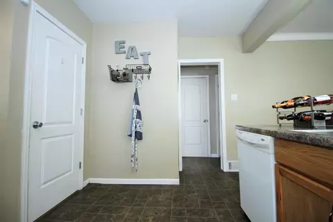 251 Humpfer St, Hammond, IN 46324 photo 12