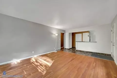 8959 E Delaware Pkwy, Munster, IN 46321 photo 4