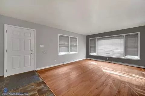 8959 E Delaware Pkwy, Munster, IN 46321 photo 3