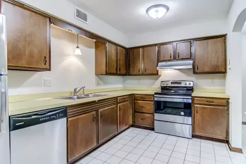 1710 Camellia Dr #B2, Munster, IN 46321 photo 6