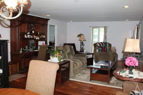 415 Old Stone Rd #D8, Munster, IN 46321 photo 4