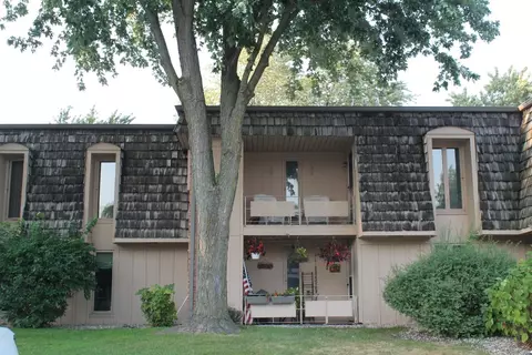 415 Old Stone Rd #D8, Munster, IN 46321 photo 1