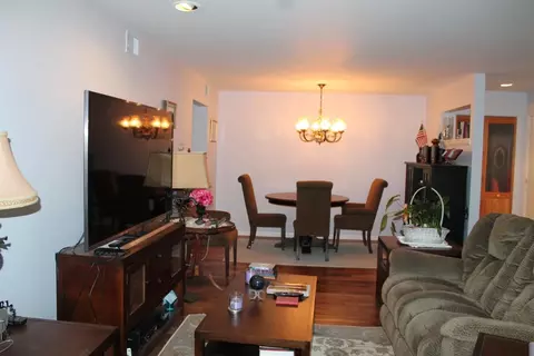 415 Old Stone Rd #D8, Munster, IN 46321 photo 6
