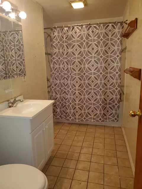 5135 E 11th Ave, Gary, IN 46403 photo 4