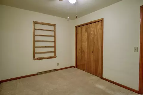 1201 E Miller St, Griffith, IN 46319 photo 14
