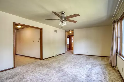 1201 E Miller St, Griffith, IN 46319 photo 6