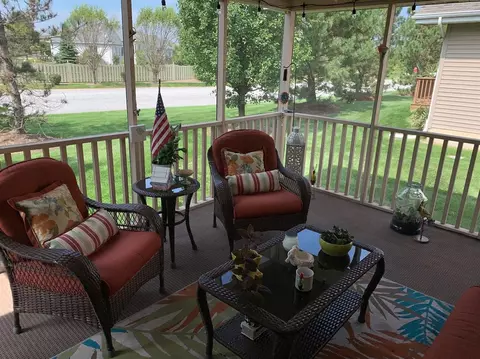 10762 Knickerbocker Ct, Saint John, IN 46373 photo 28