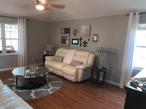 10762 Knickerbocker Ct, Saint John, IN 46373 photo 3