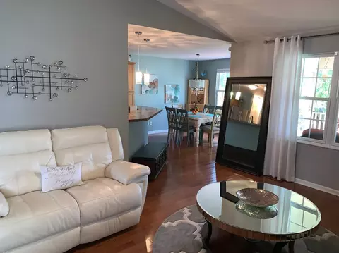 10762 Knickerbocker Ct, Saint John, IN 46373 photo 6