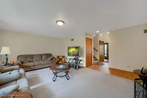 306 Timbers Bluff Trl, Beecher, IL 60401 photo 6