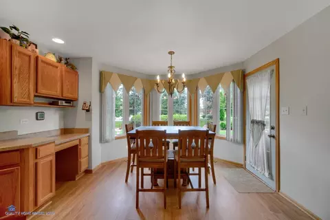 306 Timbers Bluff Trl, Beecher, IL 60401 photo 10