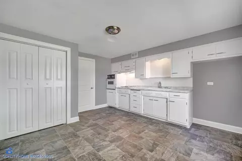 895 Ridgeway Ave, Munster, IN 46321 photo 16