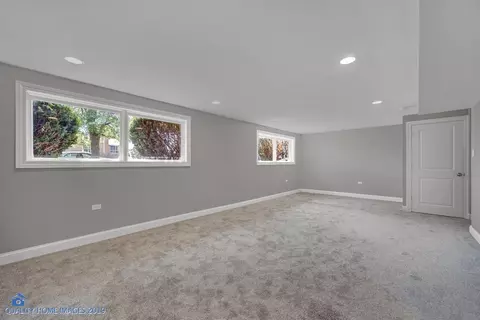 895 Ridgeway Ave, Munster, IN 46321 photo 15